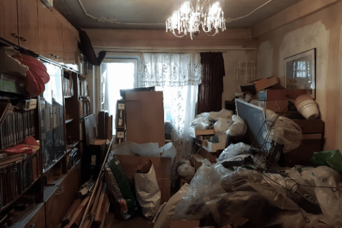 hoarding in an apartment